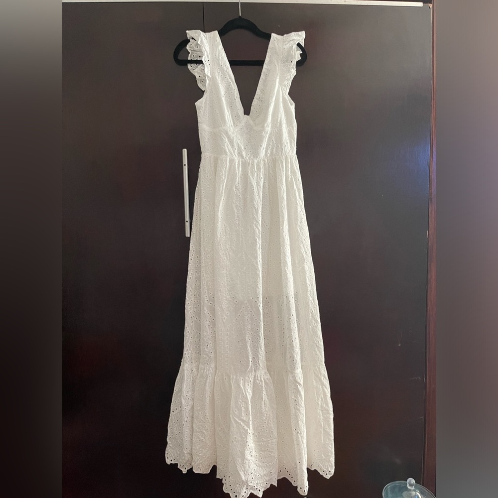 White maxi dress